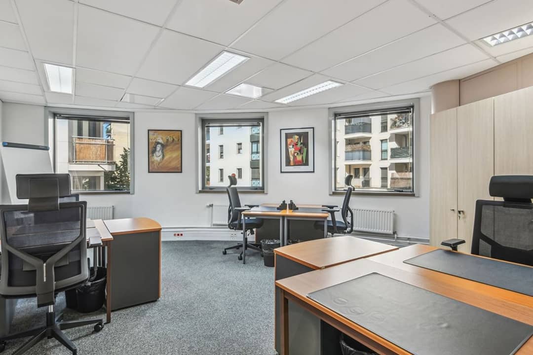 Coworking space at 120 Rue Jean Jaurès, Levallois-Perret