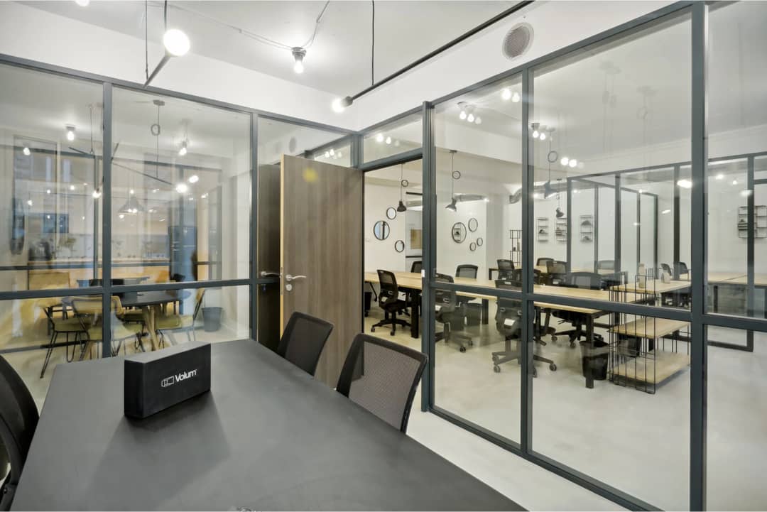 Bureau opéré 61 Rue de Douai, Paris – photo 1