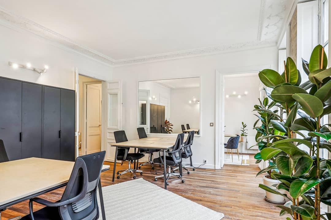 Bureau opéré 55 Rue des Petites Écuries, Paris – photo 2