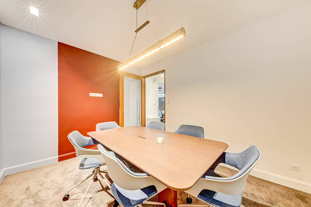 Managed office at 16 Avenue Trudaine, Paris