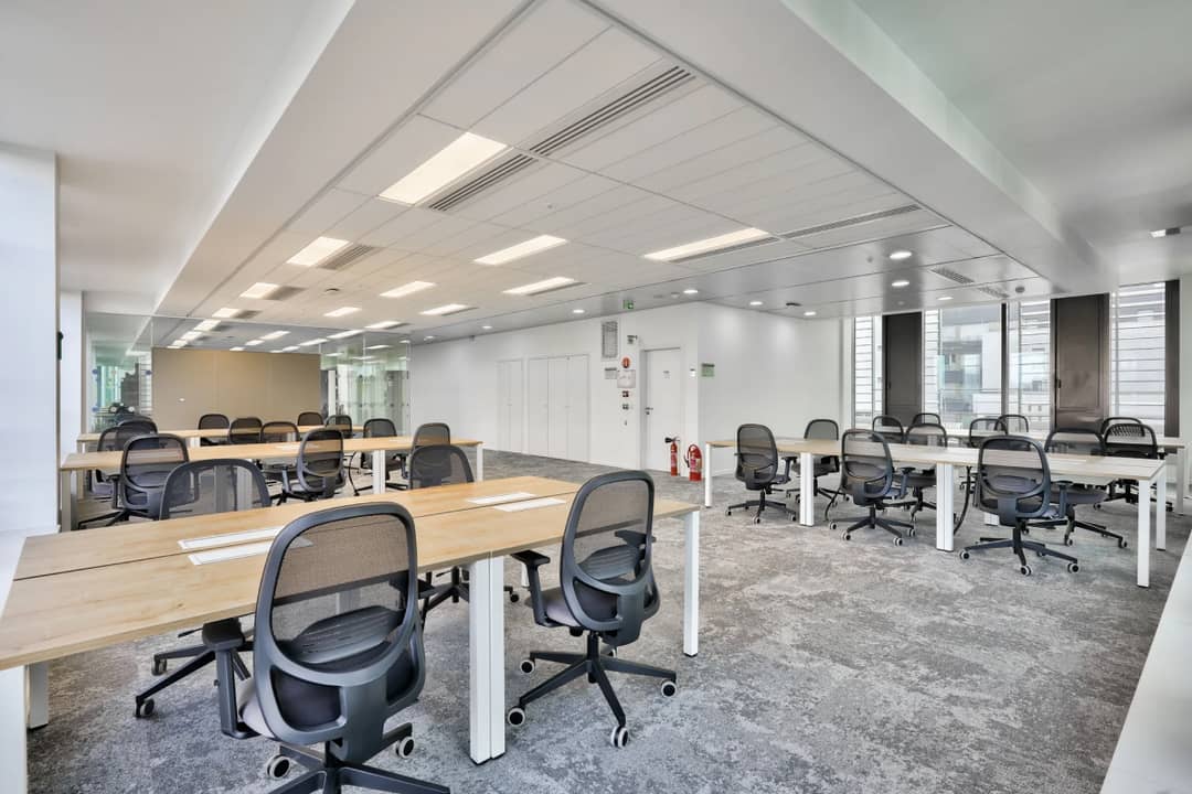 Bureau opéré 140/142 Bd Macdonald, Paris – photo 5