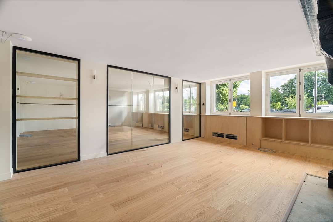 Bureau opéré 40 Cours Albert 1er, Paris – photo 1