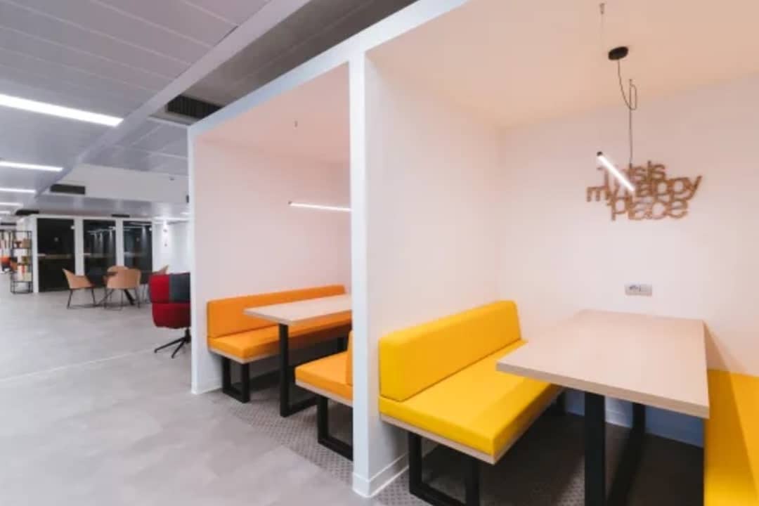 Centre de coworking 7-11 Place des Cinq Martyrs du Lycée Buffon, Paris – photo 5