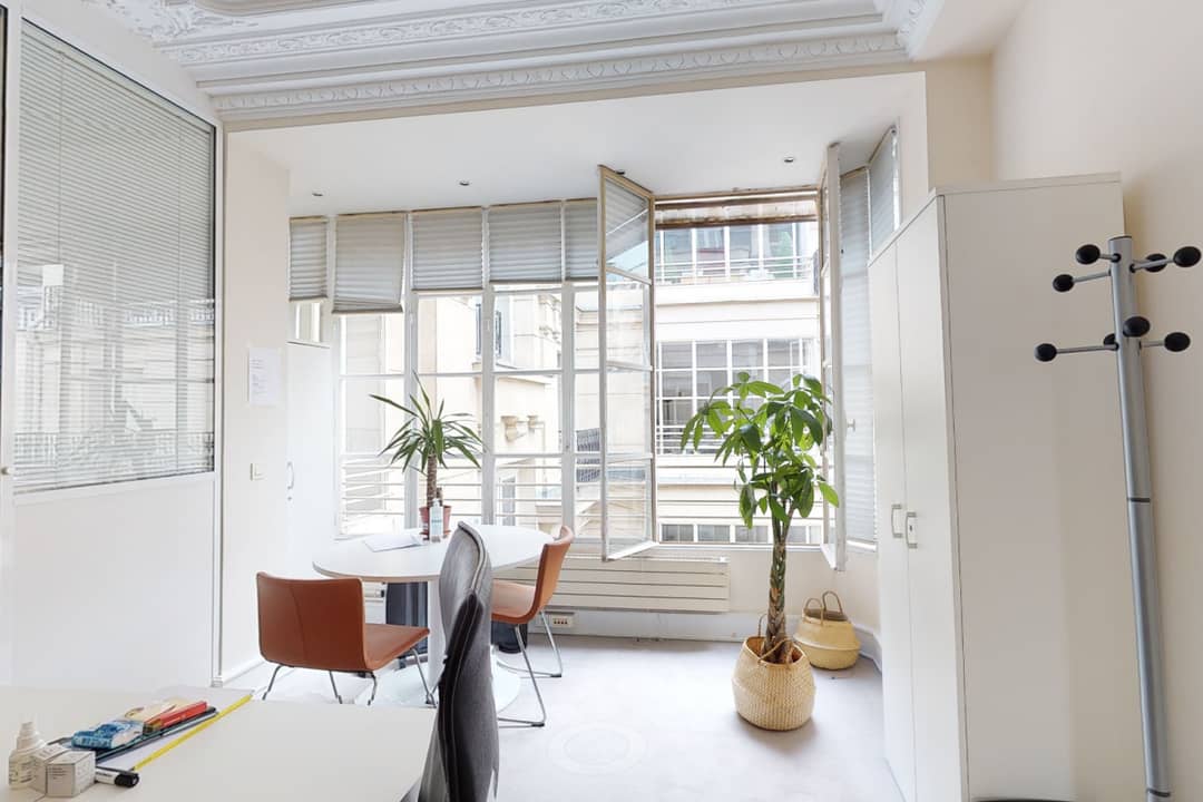 Coworking space at 6 Square de l'Opéra-Louis Jouvet, Paris