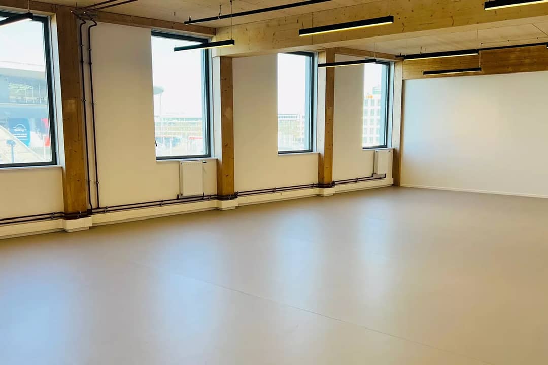 Coworking space at 14 Rue des Gazometres, Saint-Denis
