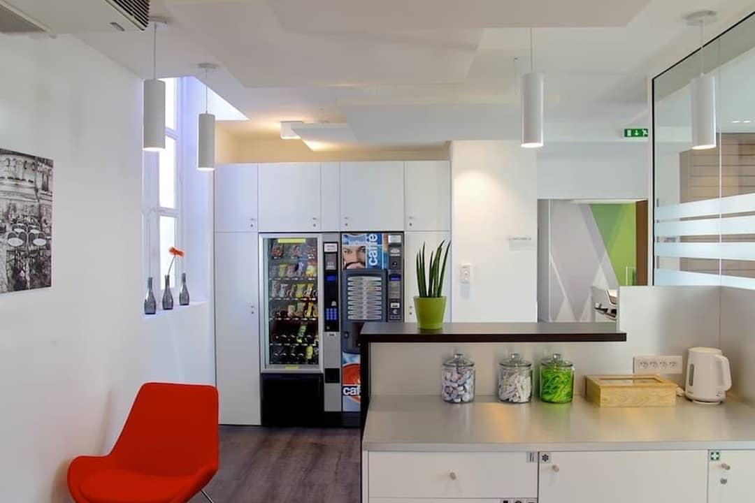 Coworking space at Bordeaux Saint-Jean, Bordeaux – photo 2